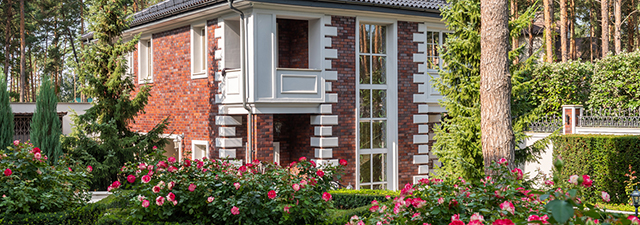 家の外観を美しく彩るイングリッシュガーデンのメリット・デメリット画像